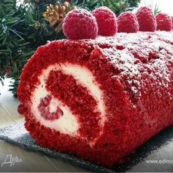 Рулет «Красный бархат». Ингредиенты: малина, творожный сыр, какао-порошок | Рецепт | Рецепты слоёных кондитерских изделий, Сладкие рецепты, Шоколадные рецепты