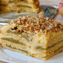 Идеальное трио – песочное тесто, яблочная начинка и нежный заварной крем: рецепт баварского яблочного торта (ВИДЕО)