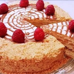 1 ст. сметаны + сахар. Торт из 2 ингредиентов за 30 минут без духовки, без печенья