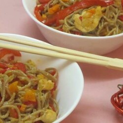 Соба с курицей и овощами, пошаговый рецепт с фото