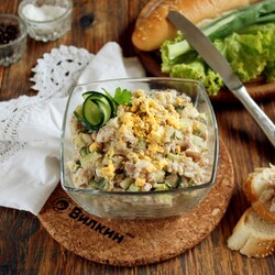 Салат из сардины консервированной с яйцом: рецепт с фото пошагово