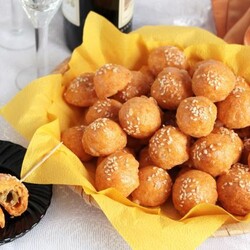 Сырные шарики с оливками