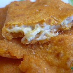 Лепешки с сырной начинкой