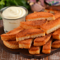 Чесночные гренки из багета на сковороде - Совет да Еда