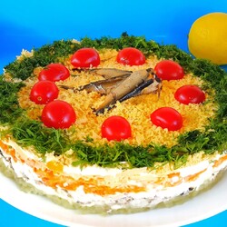 Салат феерия на новый год/шпротный салат