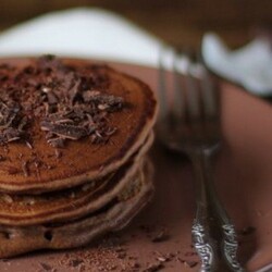 Шоколадные панкейки: рецепты с пошаговыми фото, как приготовить на молоке, кефире и воде американские блины