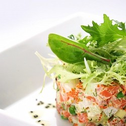 Оливье по-русски: история салата и рецепты обычные и необычные