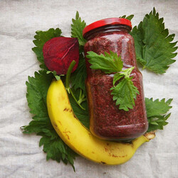 Смузи из крапивы и свеклы