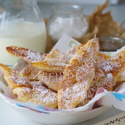 Простой рецепт вкусного хвороста на кефире