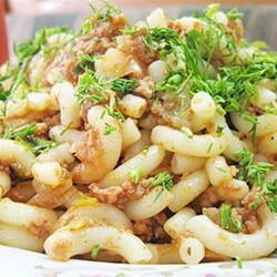 Макароны по-флотски: рецепт с фаршем, тушенкой, овощами, грибами, рыбой, томатной пастой, приготовление на сковороде, в мультиварке и духовке