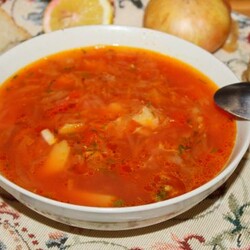 Готовим ароматный красный борщ с квашеной капустой.