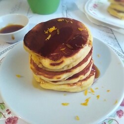 Панкейки на кукурузной муке. Ингредиенты: мука, кукурузная мука, сахар