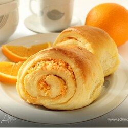 Булочки апельсиново-кокосовые. Ингредиенты: молоко, яйца куриные, сливочное масло