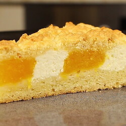 Оригинальный тертый пирог с тыквой и творогом: восхитительная выпечка с ароматной начинкой и нежным тестом-Одна Минута