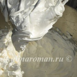 Крем из сливок и творожного сыра (для тортов и капкейков)