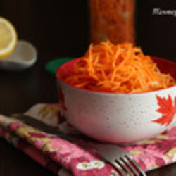 Полезная морковь по-корейски