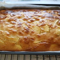 Фантастически вкусно, а так просто: рецепт яблочного пирога за 20 минут