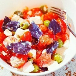 с моцареллой