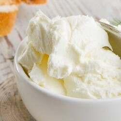 Мягкий творог - рецепт приготовления, применение для запеканки, пирога, печенья и чизкейка