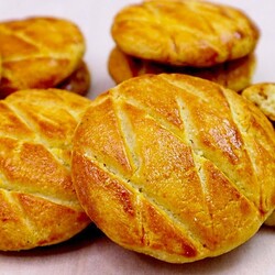 Вкуснее магазинного в 100 раз: нежное миндальное песочное печенье за 15 минут