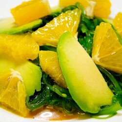 Салат с водорослями чука