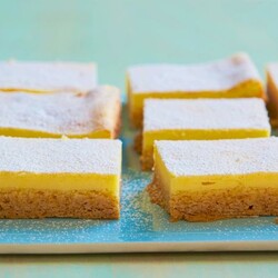 Лимонное пирожное с творожным кремом