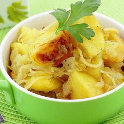 Картошка с квашеной капустой - пошаговый рецепт с фото