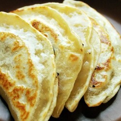 Сырные лепешки с мясом - Рецепт от Кулинариссимо.