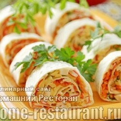 Лаваш с крабовыми палочками, корейской морковью и сыром - Домашний Ресторан