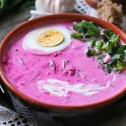 20 рецептов холодного свекольника для этого лета