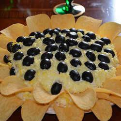 Салат Подсолнух - рецепт приготовления в домашних условиях