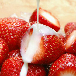 Рецепты с клубникой. Блюда из клубники