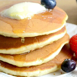 Как приготовить панкейки – рецепты кофейно-медовых, овсяных, творожных, сырных, с яблоком и шоколадом