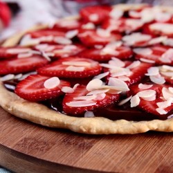 Сладкая (десертная) пицца: 10 умопомрачительных рецептов