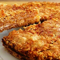 Рецепт идеального осеннего пирога. Возьмите овсяные хлопья и яблоки