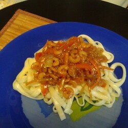 Лапша удон с креветками в соусе терияки