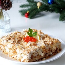 Закусочный торт "Наполеон" с печенью трески