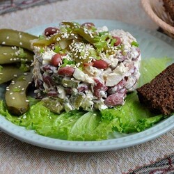 20 самых вкусных салатов с курицей и фасолью