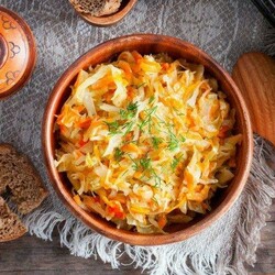 12 рецептов тушеной квашеной капусты, которая тает во рту