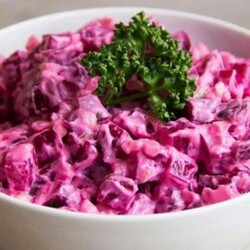 Салатик из свеклы и курицы