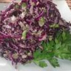 Салат из краснокочанной капусты по-грузински