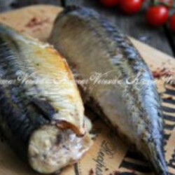 Маринованная скумбрия, запечённая в духовке