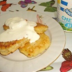 Оладушки яблочные - рецепт приготовления от Простоквашино