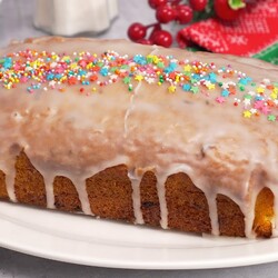 Нежное пушистое тесто и легкий пикантный вкус: простой рецепт идеального лимонного кекса