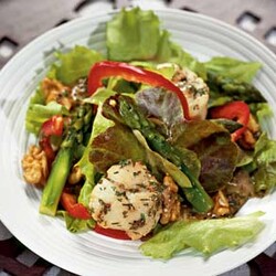 Салат с морскими гребешками