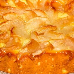 Как сделать яблочную шарлотку на творожном тесте