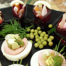 Салаты в стиле канапе