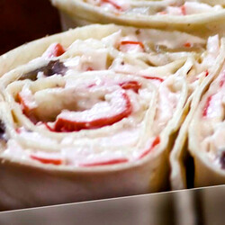 Рулеты в лаваше. Универсальная закуска