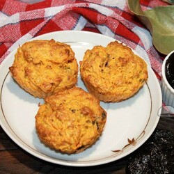 Морковные кексы пп без сахара - рецепт с черносливом