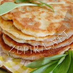 Пышные лепешки с сыром и черемшой